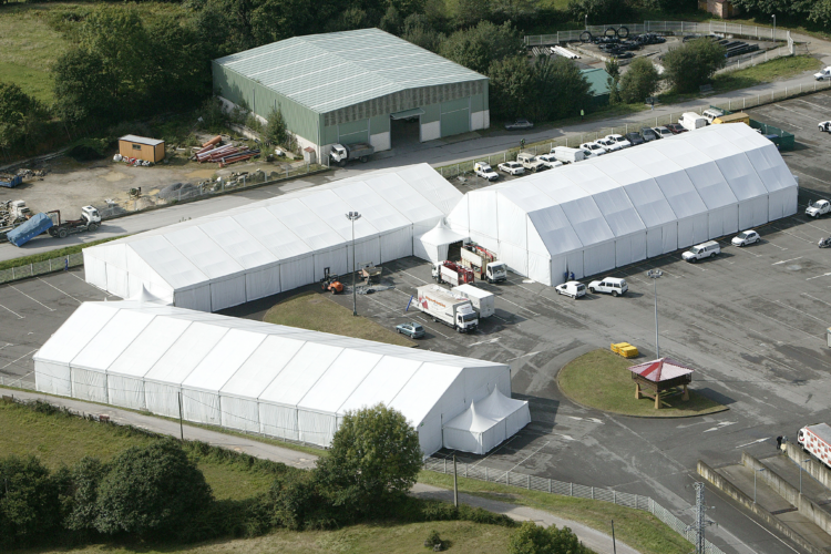 Carpas personalizadas de gran formato para montaje industrial fabricadas por Moñita