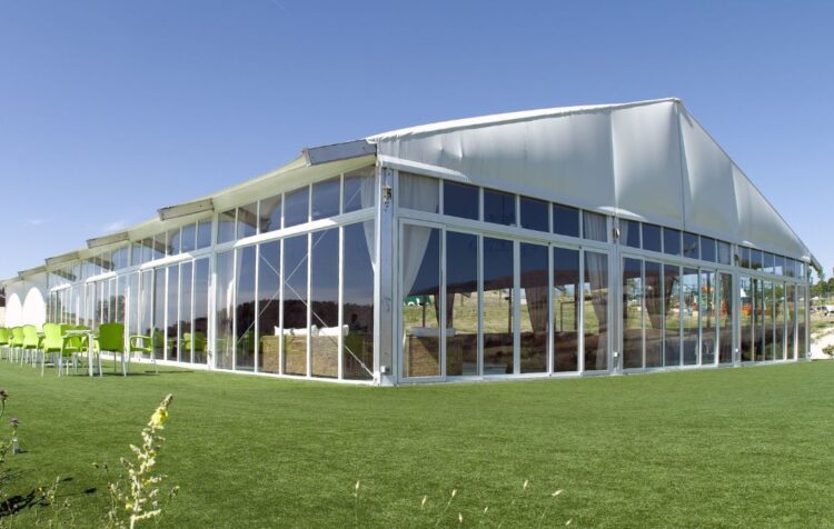 Alquiler de carpas para eventos profesionales como ceremonias y bodas